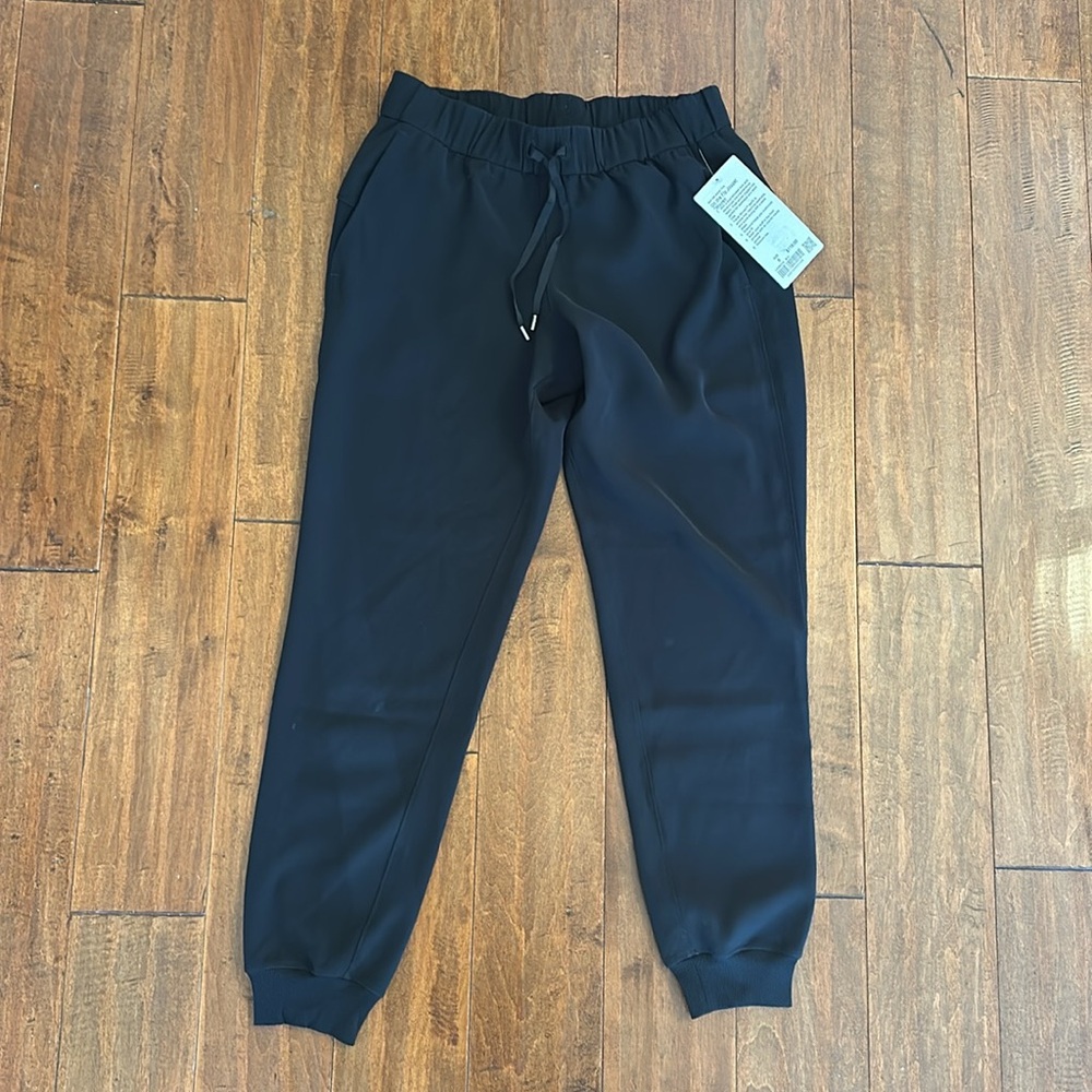 Lululemon Black On The Fly Jogger Pants Sz 6 - Picture 3 of 7